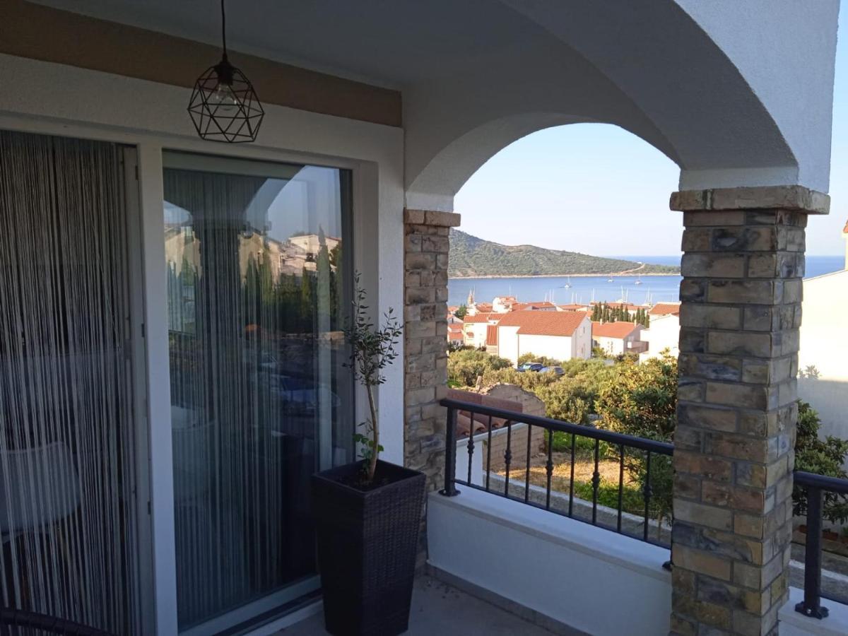Ema Primošten Exterior foto